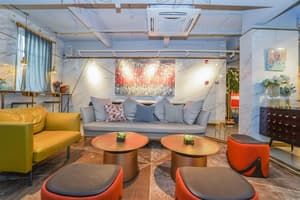 thumbnail: Lobby sitting area