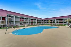 thumbnail: Pool