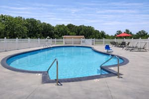 thumbnail: Pool