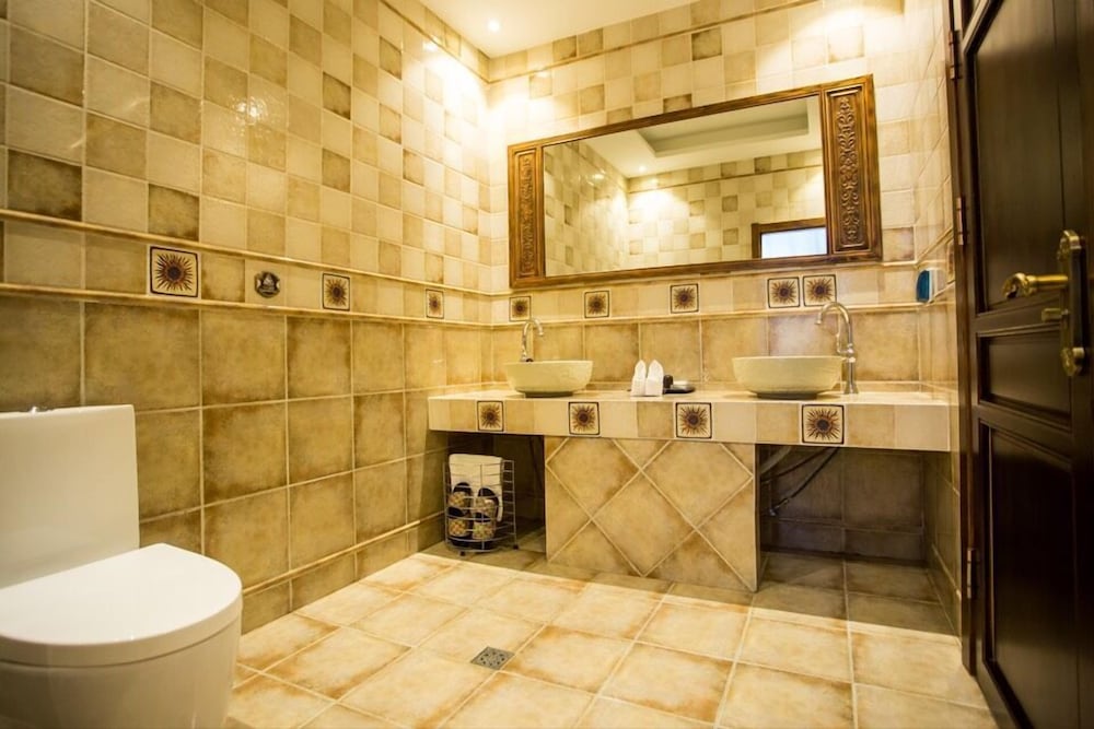Bathroom amenities