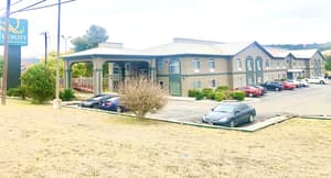 thumbnail: Front of property