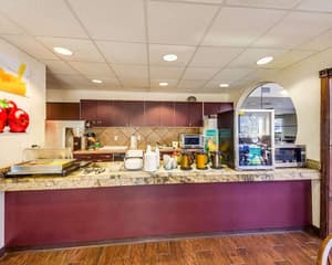 thumbnail: Breakfast area