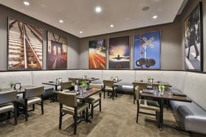 thumbnail: Restaurant