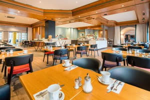 thumbnail: Breakfast area