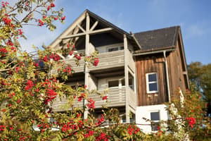 thumbnail: Exterior