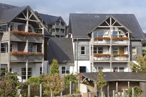 thumbnail: Front of property
