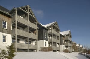 thumbnail: Property grounds