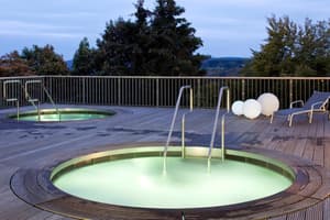 thumbnail: Pool