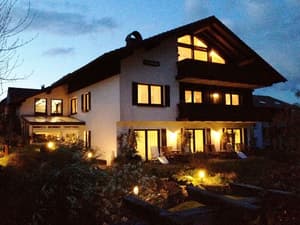 thumbnail: Exterior