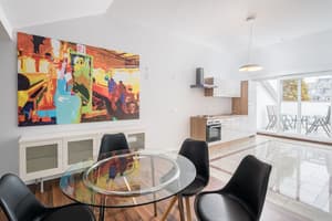thumbnail: In-room dining