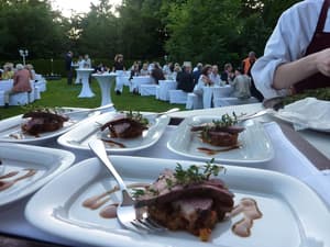thumbnail: Restaurant