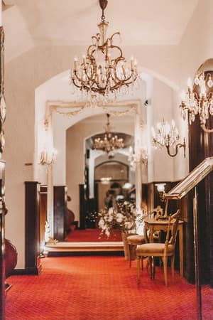 thumbnail: Hallway