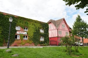 thumbnail: Front of property