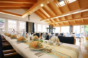 thumbnail: Restaurant