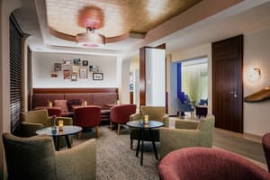 thumbnail: Lobby lounge