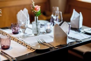 thumbnail: Restaurant