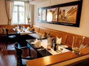 thumbnail: Restaurant