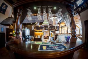 thumbnail: Bar (on property)