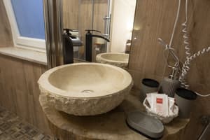 thumbnail: Bathroom sink