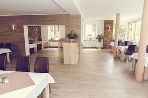 thumbnail: Breakfast area