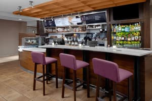thumbnail: Bar (on property)