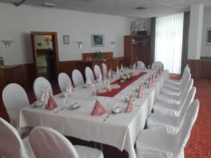 thumbnail: Banquet hall