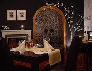 thumbnail: Dining