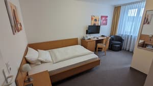 thumbnail: Reception