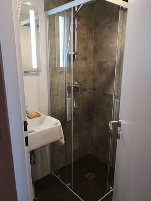 thumbnail: Bathroom