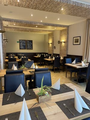 thumbnail: Restaurant