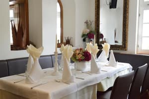 thumbnail: Dining