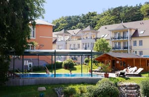 thumbnail: Exterior