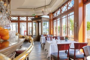 thumbnail: Restaurant