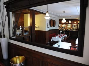 thumbnail: Bar (on property)