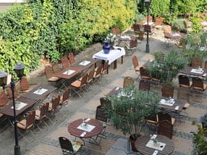 thumbnail: Restaurant