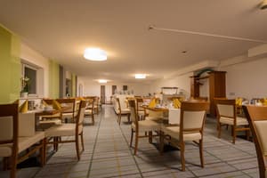 thumbnail: Breakfast area