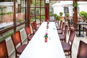 thumbnail: Restaurant
