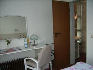 thumbnail: 18520710.jpg