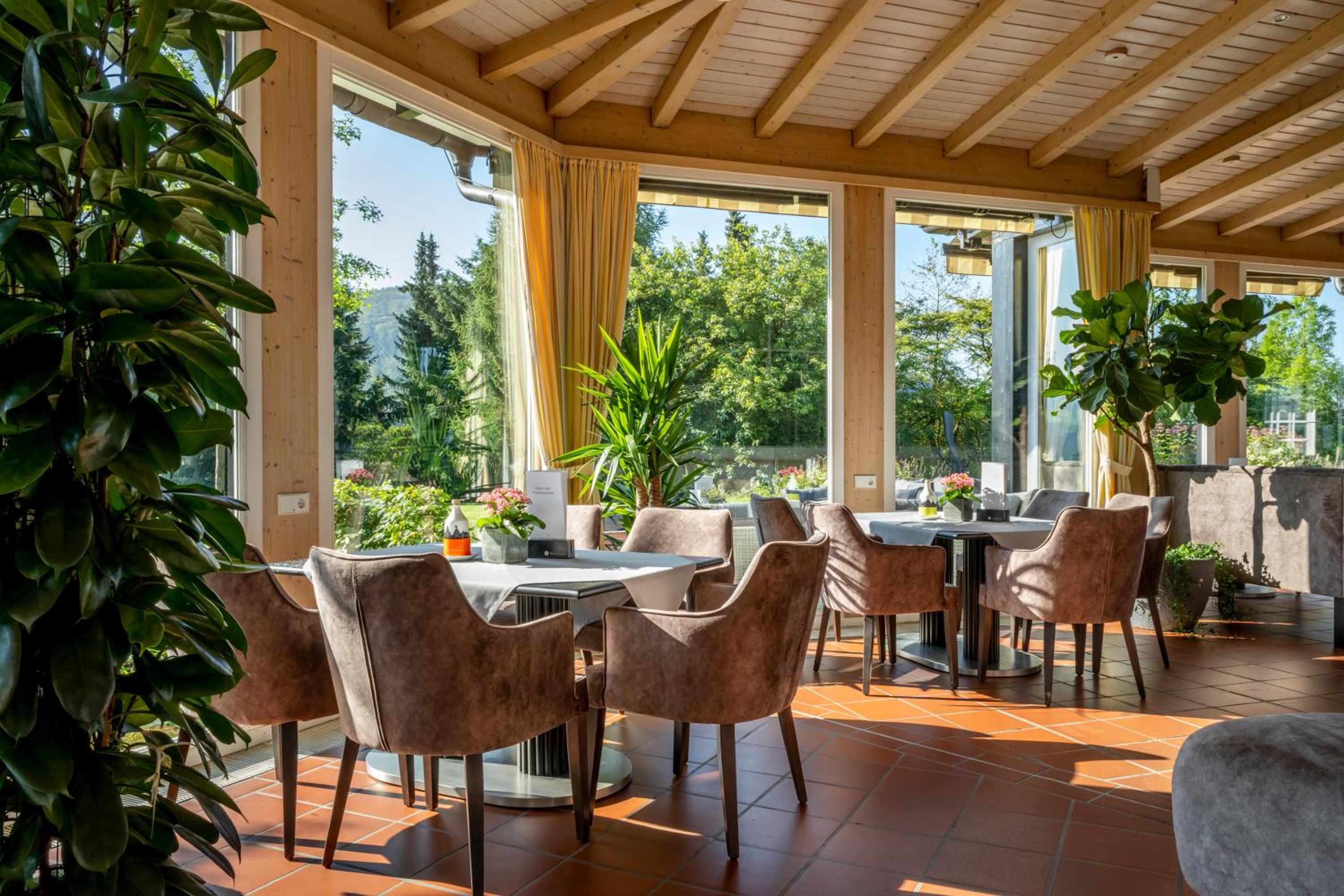 Restaurant-cafeteria