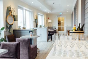 thumbnail: Interior