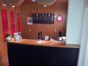 thumbnail: Reception
