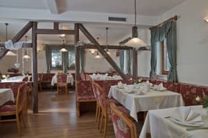 thumbnail: Breakfast area