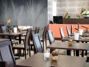 thumbnail: Interior