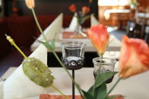 thumbnail: Dining