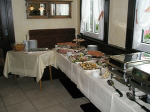 thumbnail: Restaurant