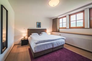 thumbnail: Interior