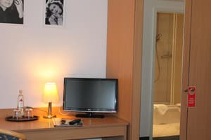 thumbnail: Room