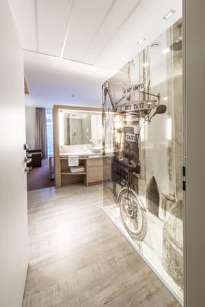 thumbnail: In-room dining
