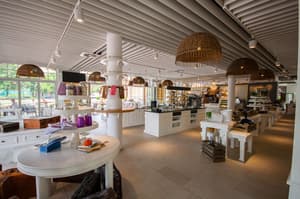 thumbnail: Interior