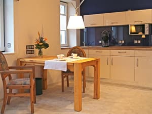 thumbnail: In-room dining